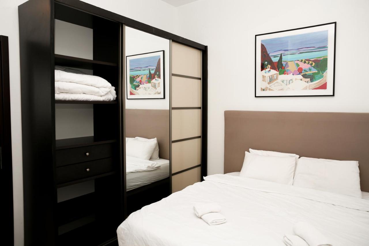 Sea View Apartment Prime Location On The Beach Tel Aviv Exteriör bild