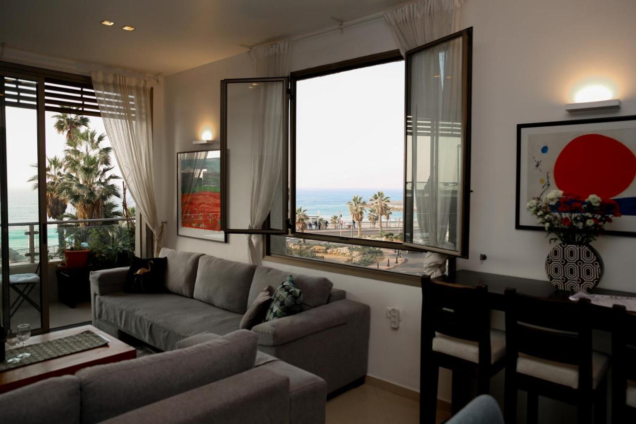 Sea View Apartment Prime Location On The Beach Tel Aviv Exteriör bild
