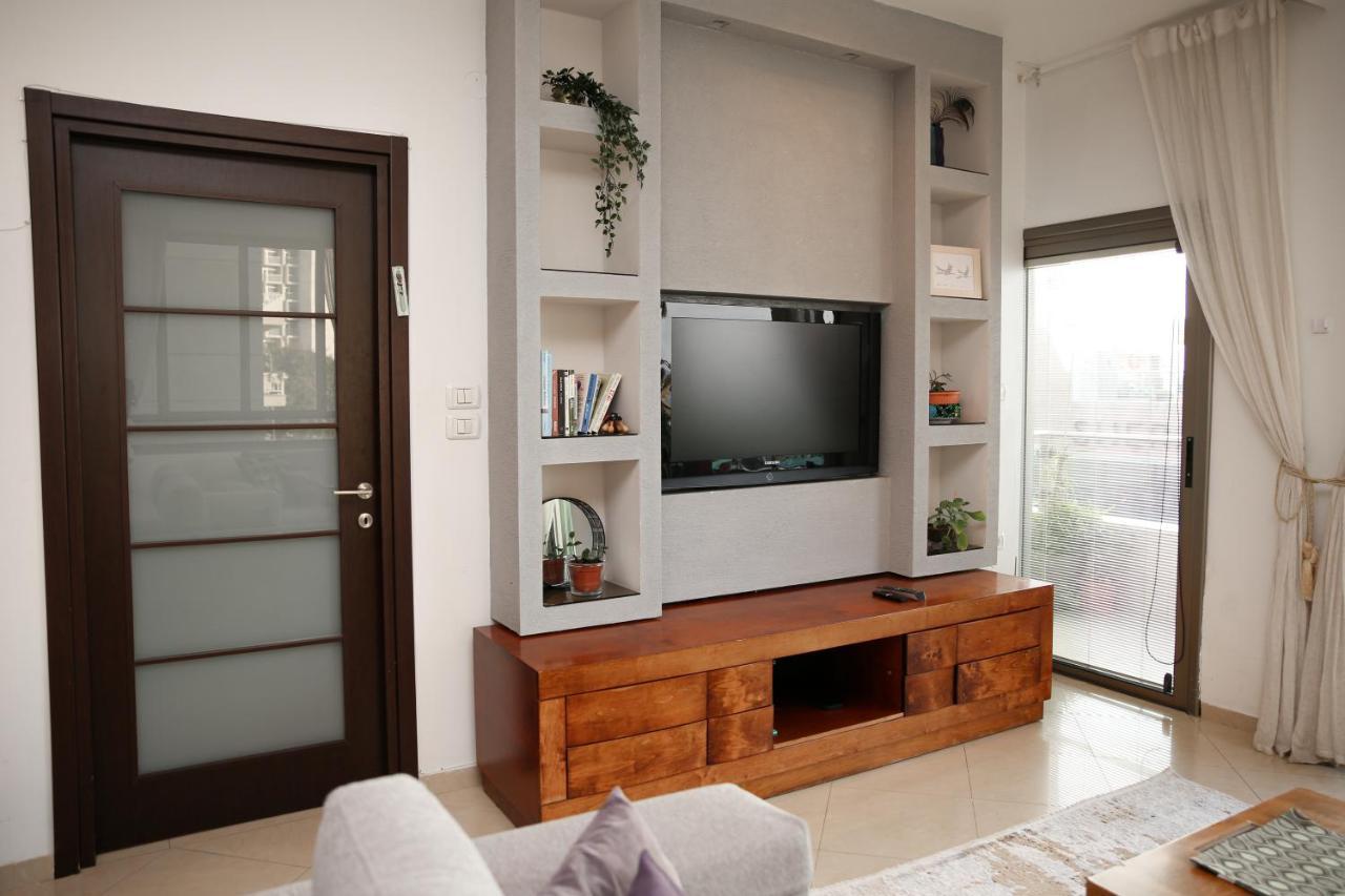 Sea View Apartment Prime Location On The Beach Tel Aviv Exteriör bild
