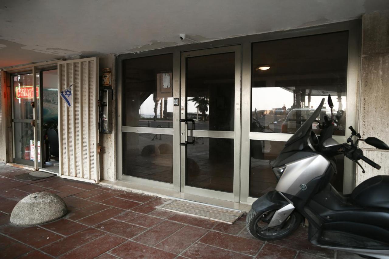 Sea View Apartment Prime Location On The Beach Tel Aviv Exteriör bild