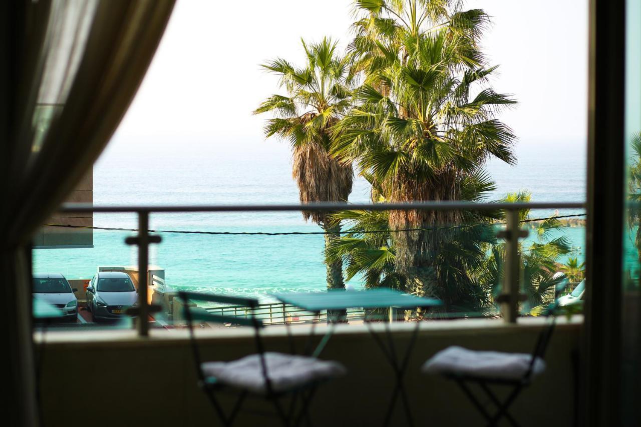 Sea View Apartment Prime Location On The Beach Tel Aviv Exteriör bild